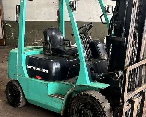 Autoelevador Mitsubishi FD 20