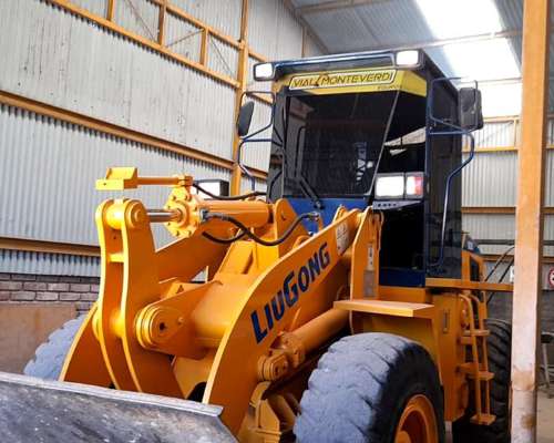 Liugong 835, con 2 MTS3