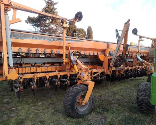 Agrometal TX Mega 22/35 Neumatica