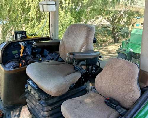 John Deere 7 200 J con Duales con Piloto