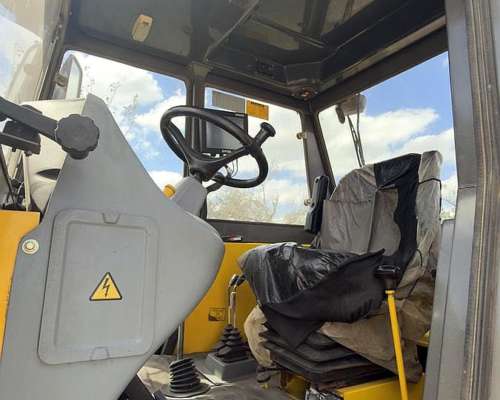 Tractor Pauny 250 de 160 HP