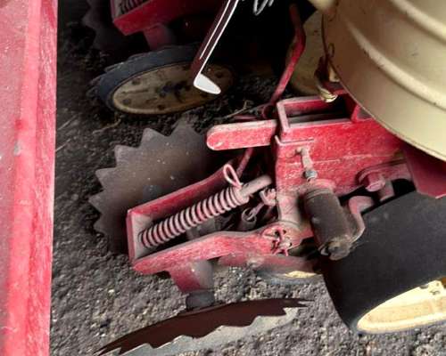 Sembradora Giorgis Precisa 8000 de 24 a 52 cm C/monitor