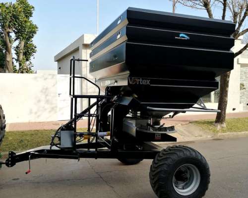 Fertilizadora 2750/3000/3500/3750/4000l Vortex Bernardin