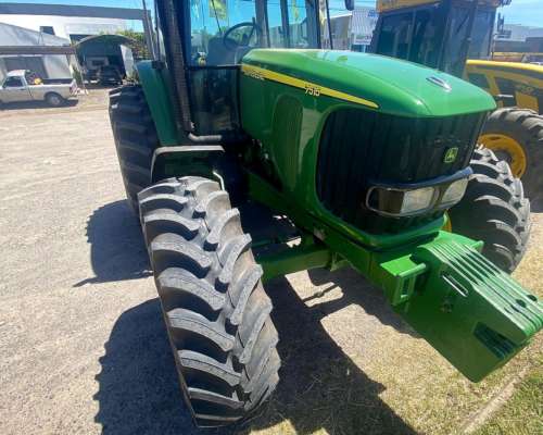 John Deere 7515 , Motor Hecho con 2.200 Hs