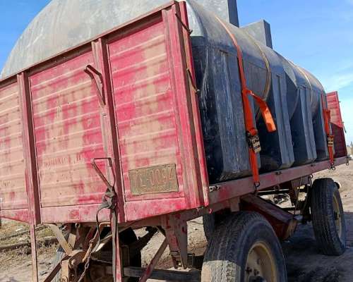 Acoplado 2 Ejes + Tanque de Agua 8.000 Litros