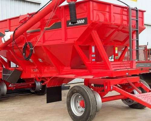 Tolva Semillera Gimetal AC 22.000 de 18 TT con Chimango