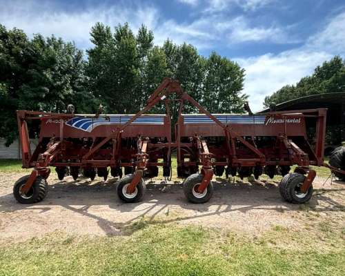 Sembradora Monumental - 18 a 52 - Mecánica - con Monitor