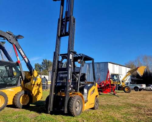Autoelevador Toolking de 2,5tn Diesel Disponible