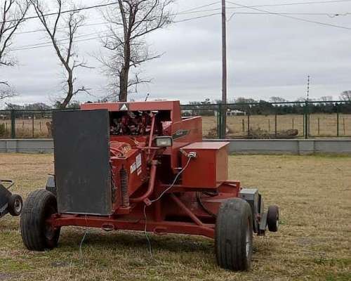 Enfardadora Hesston 7110 - 2010