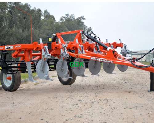 Descompactador de Suelo M3600. Secman