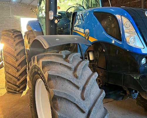 Tractor New Holland T7 240