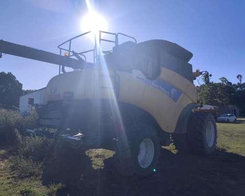 Cosechadora New Holland CR 9060 - 2015