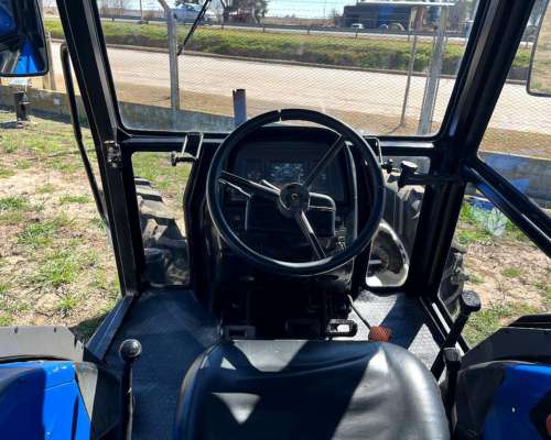 Tractor New Holland TL85 - Tres Puntos - 4.500 Hs