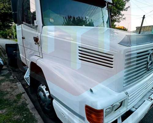 Mercedes Benz LS 1633 año 1999 y Semi Baranda
