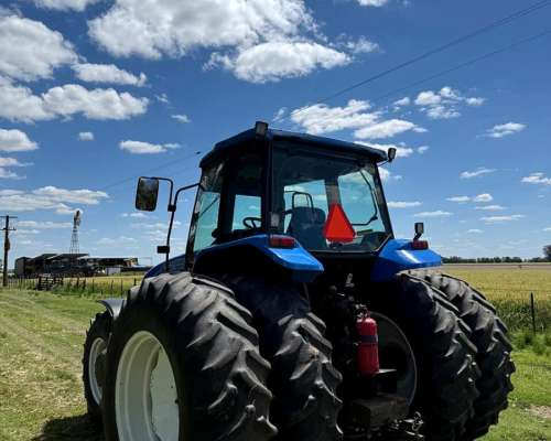 New Holland TM 7020, con Duales