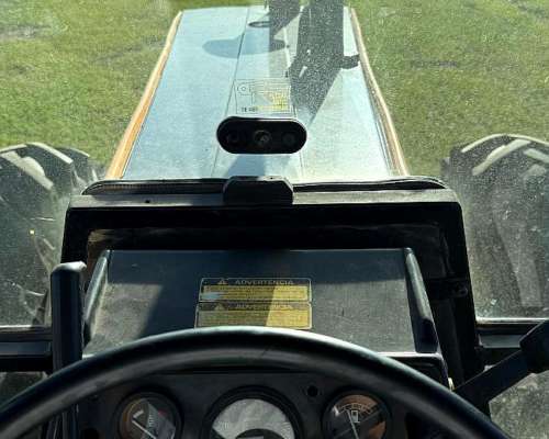 Valtra Valmet 1880 con Cabina Original