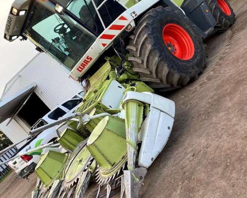 Claas 870 con Motor Nuevo muy Buen Estado