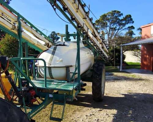 Pulverizadora de Arrastre Pampero Tetra Full 3000 Lts 22mts