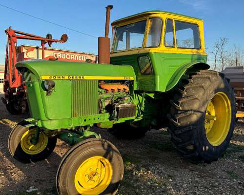 John Deere 2420 Impecable