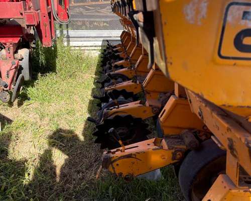 Sembradora Agrometal TX2 9 a 52 Grano Grueso Usada