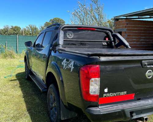 Nissan Frontier X-gear 4X4 AT