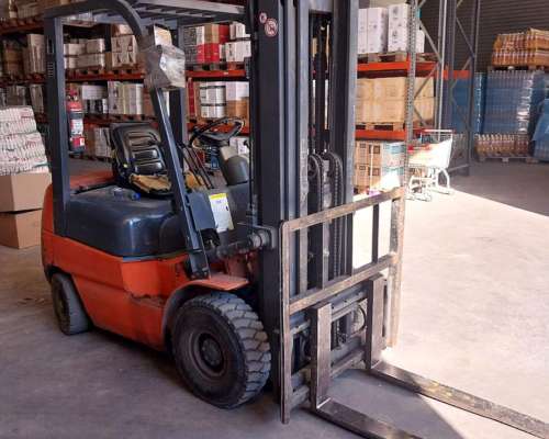 Autoelevador Heli 2,5 TN Usado