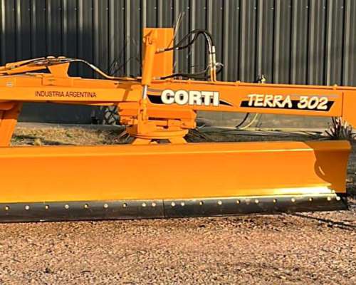Niveladora Corti Modelo Terra 302
