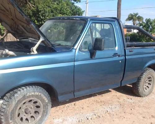 Ford F100 Recién Pintada muy Linda Digna de Verla