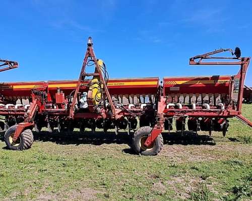 Sembradora Bertini 28.000 Neumatica de 20 a 41