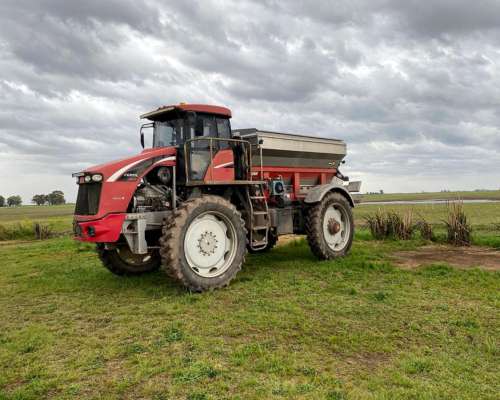 Fertilizadora Fertec Fertil 824. Buen Estado.