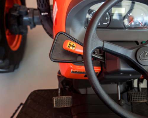 Tractor Kubota M9540 Rops con Pala Omar Martin