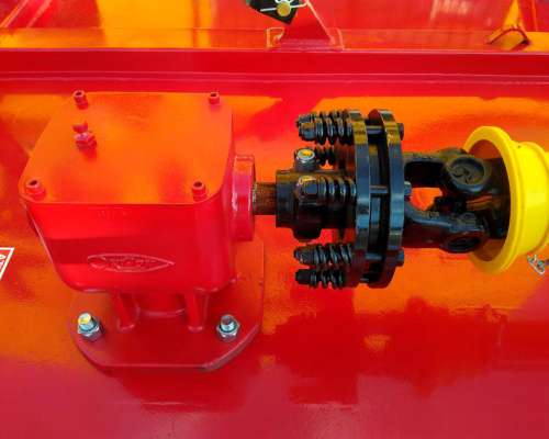 Desmalezadora de Arrastre 2 Mts. Famer