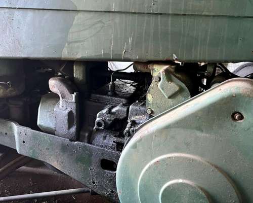 Tractor John Deere 730 con Cabina