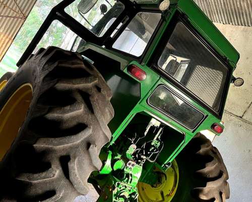 Tractor John Deere 3530