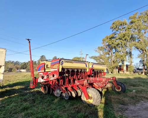 Sembradora Gerardi G400 2007 de 25 Lineas a 21 para Fino