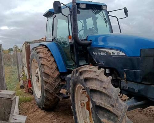 Tractor New Holland TM125 año 2001