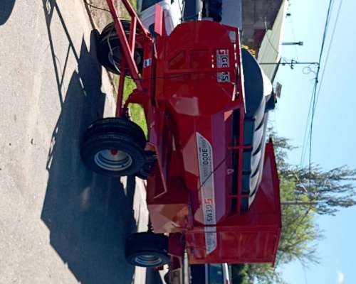 Acoplado Tanque de 3000 Lts Combinada