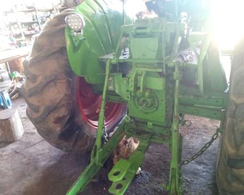 Deutz a 65, con Tres Puntos