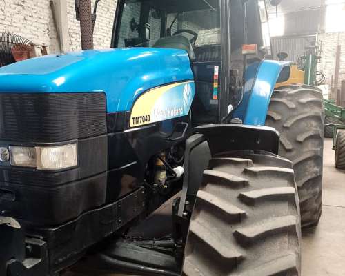 Tractor New Holland TM7040 - Usado