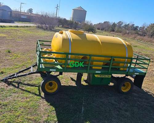 Acoplado Tanque Fumigadora 4 TN Mancini