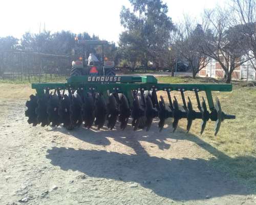 Rastra Excéntrica Genovese de 24 Discos 26 Pulgadas
