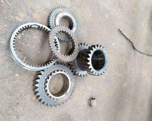 Reparaciones y Repuestos para Tractores Zanello, Pauny, Etc.