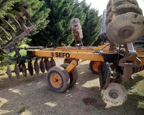 Rastra Desencontrada, Cele de 56 Alas Rebatibles
