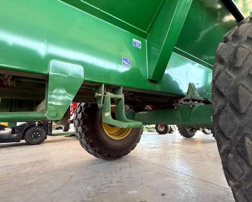 Excelente Akron 20 TN con Balanza