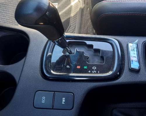 Toyota Hilux 2.8 TDI CD 4X4 Gr-s IV AT 2023dies $65.299.000