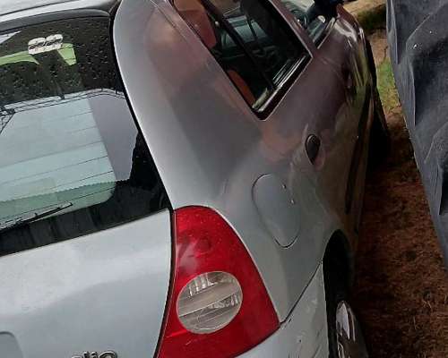Clio 2001 ( Vendo o Permuto por Camioneta )