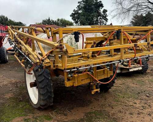 Pulverizadora de Arrastre Stefoni 3000 Litros