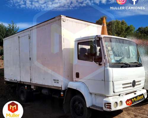 Mercedes Benz 712 Modelo 1999 con Caja