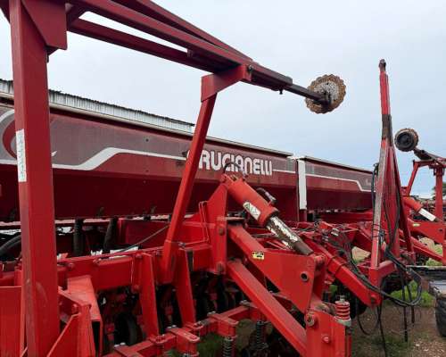 Sembradora Crucianelli Gringa de 20 a 35