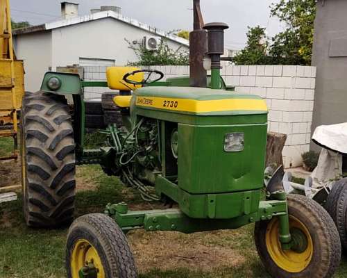 Tractor John Deere 2730 en muy Buen Estado